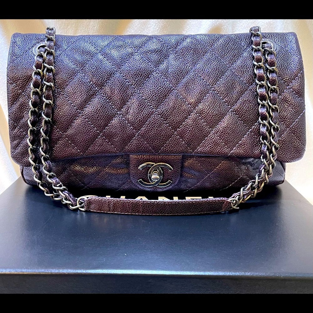 ❌SOLD❌💯Authentic Chanel XL Flap Iridescent Caviar